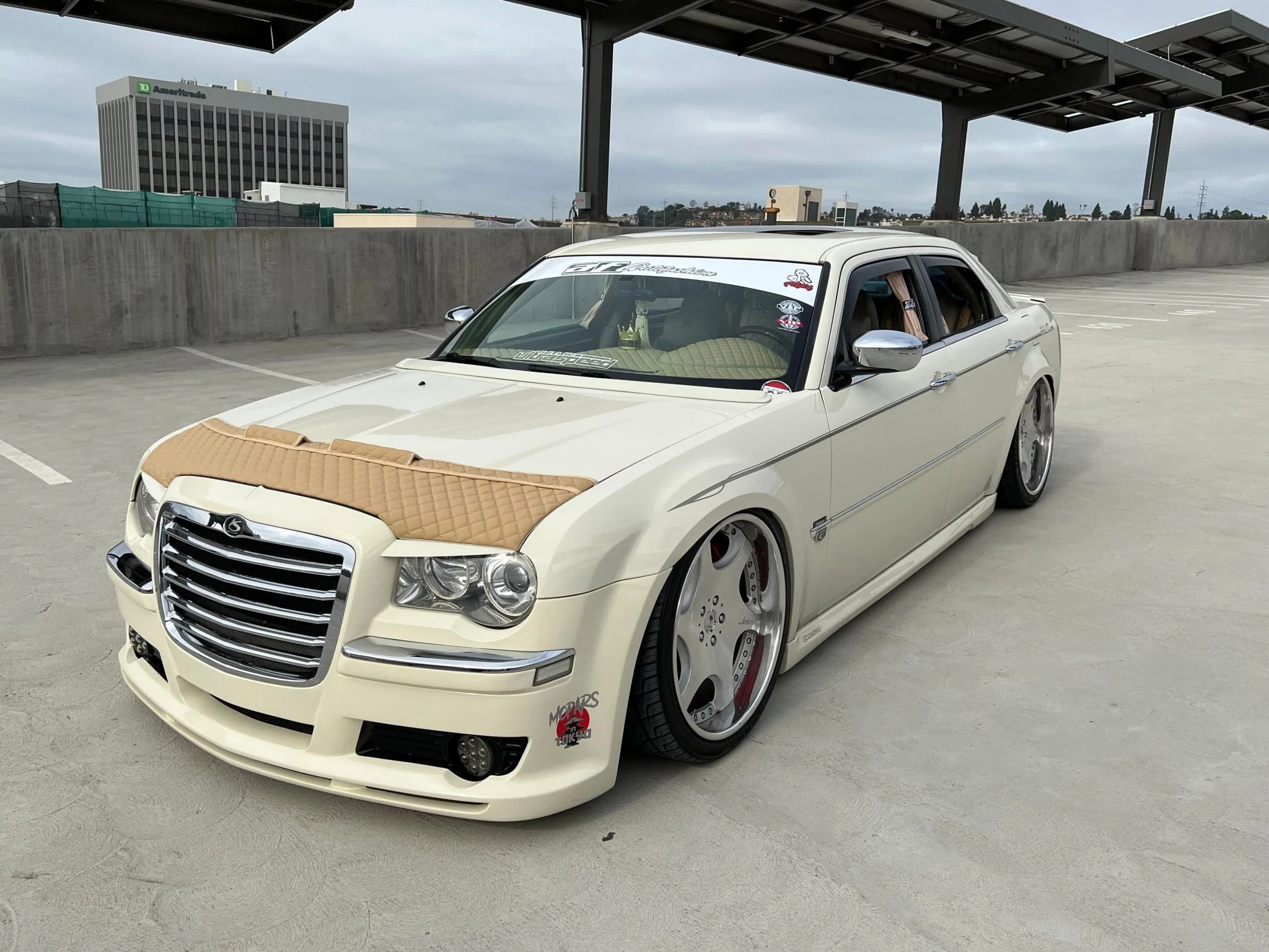 Hood Bra For Chrysler 300 2005-2010 - Image 25
